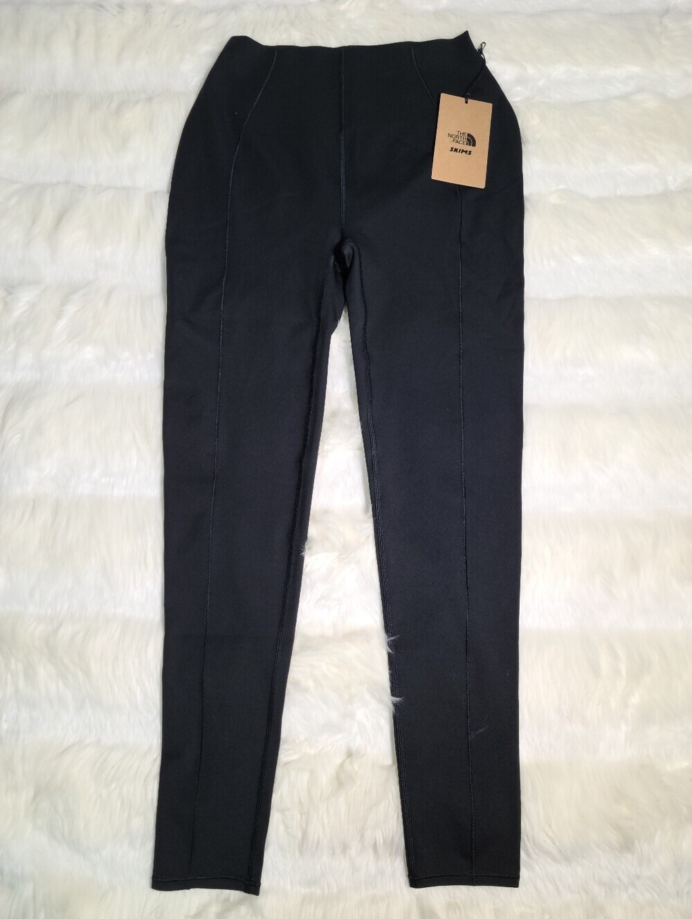 The North Face TNF x SKIMS Refina Leggings Onyx Women Small NEW - Picture 1 of 7
